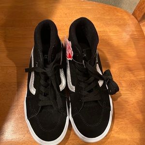 NWT Vans high top black and silver sneakers size 1 smoke free home